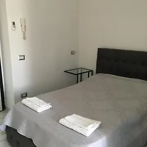  Appartamento Studio Triboniano Italia